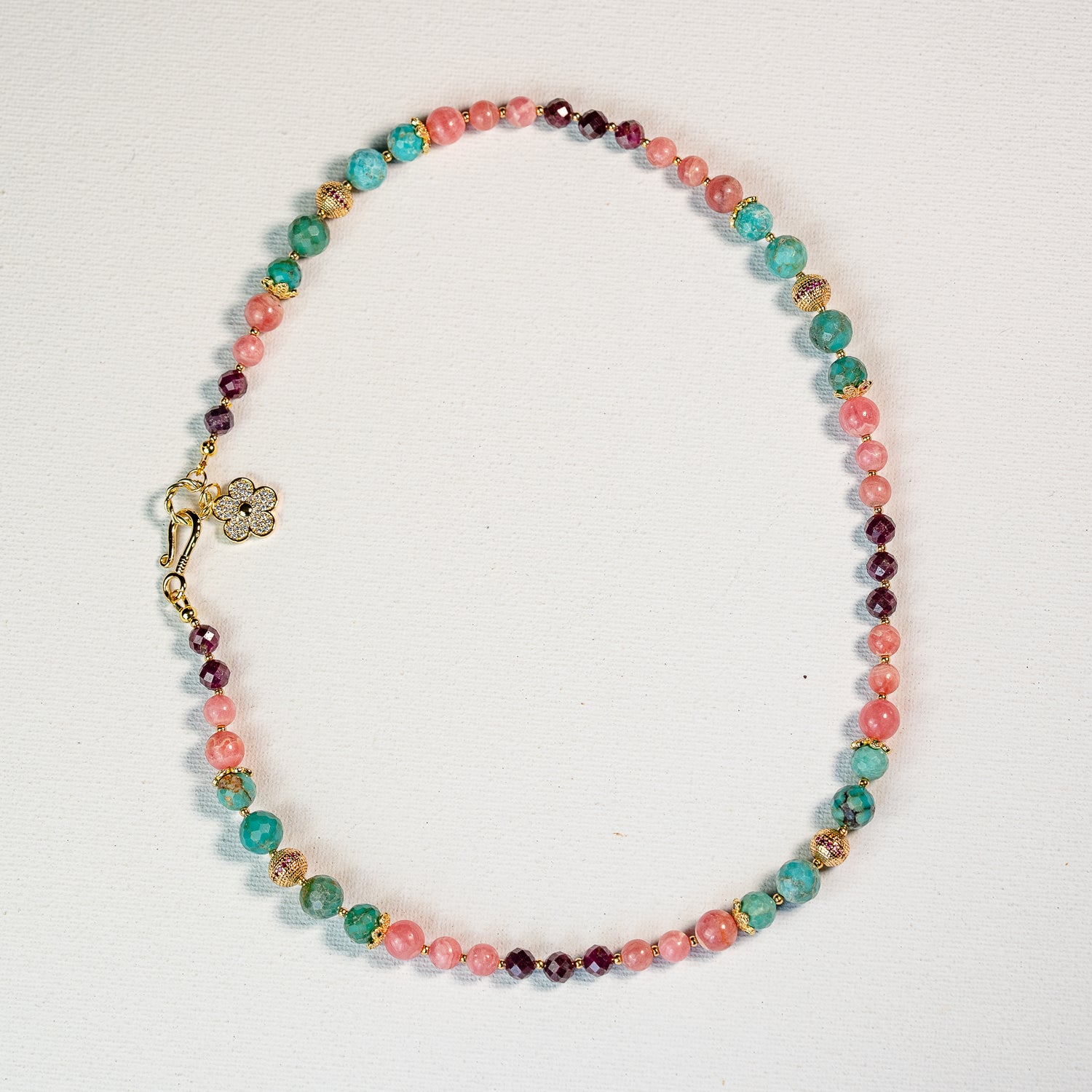 Collier " éclosion " en Turquoise naturelle, Rhodochrosite et Rubis violet 🫶