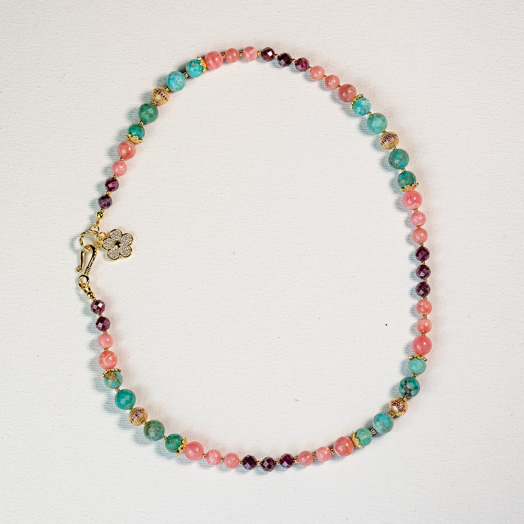 Collier " éclosion " en Turquoise naturelle, Rhodochrosite et Rubis violet 🫶