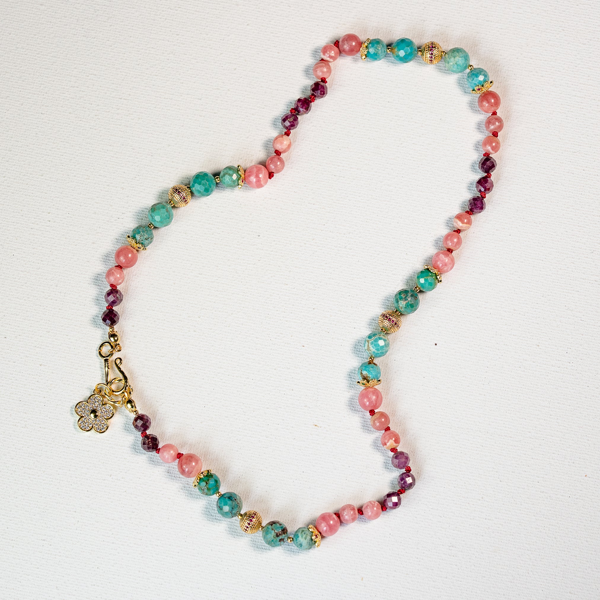 Collier " éclosion " en Turquoise naturelle, Rhodochrosite et Rubis violet 🫶