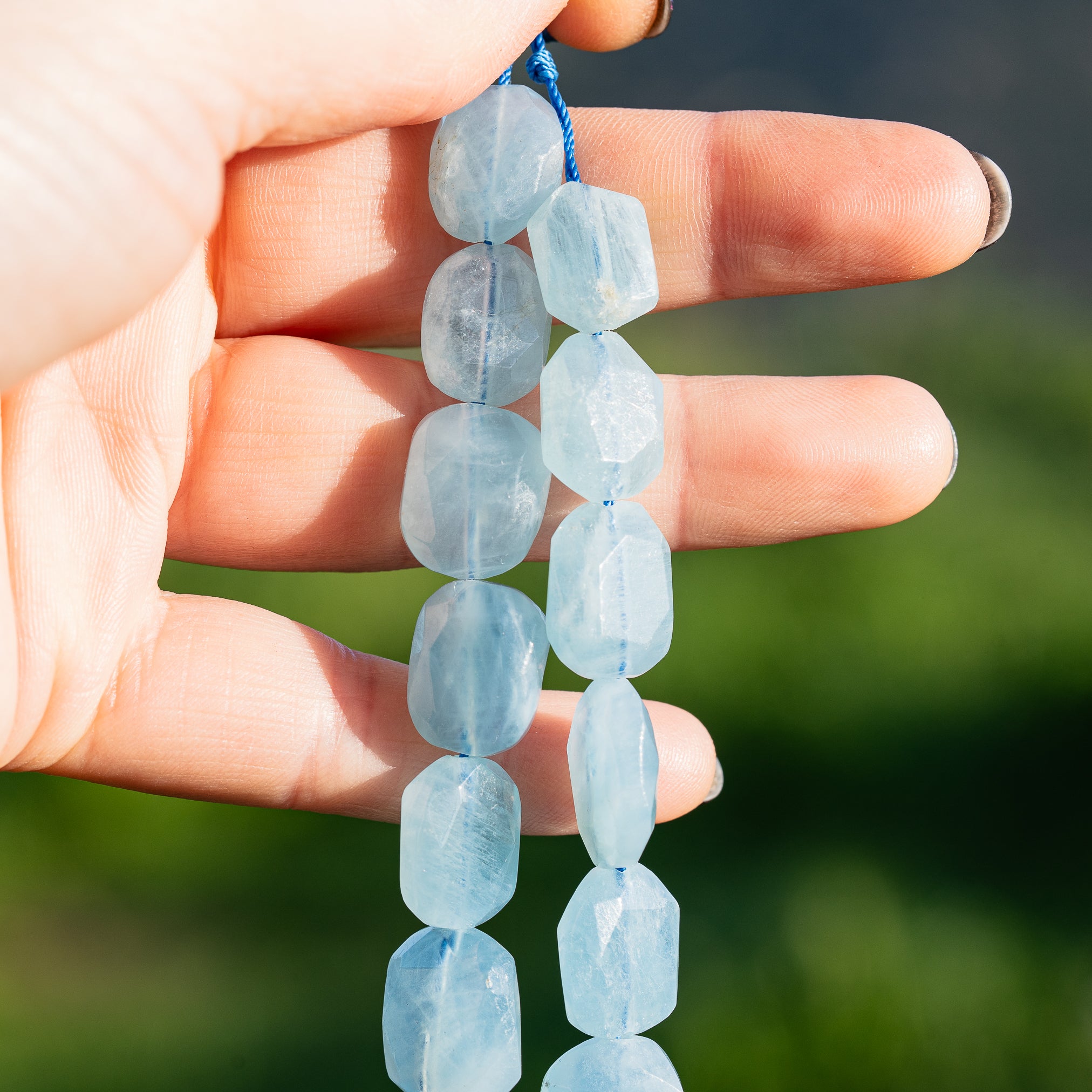 Perles rectangles facettes en Aigue-marine de env 15 à 20 mm ( à l&