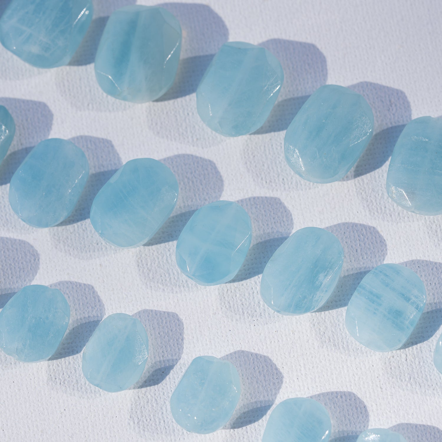 Perles rectangles facettes en Aigue-marine de env 15 à 20 mm ( à l&