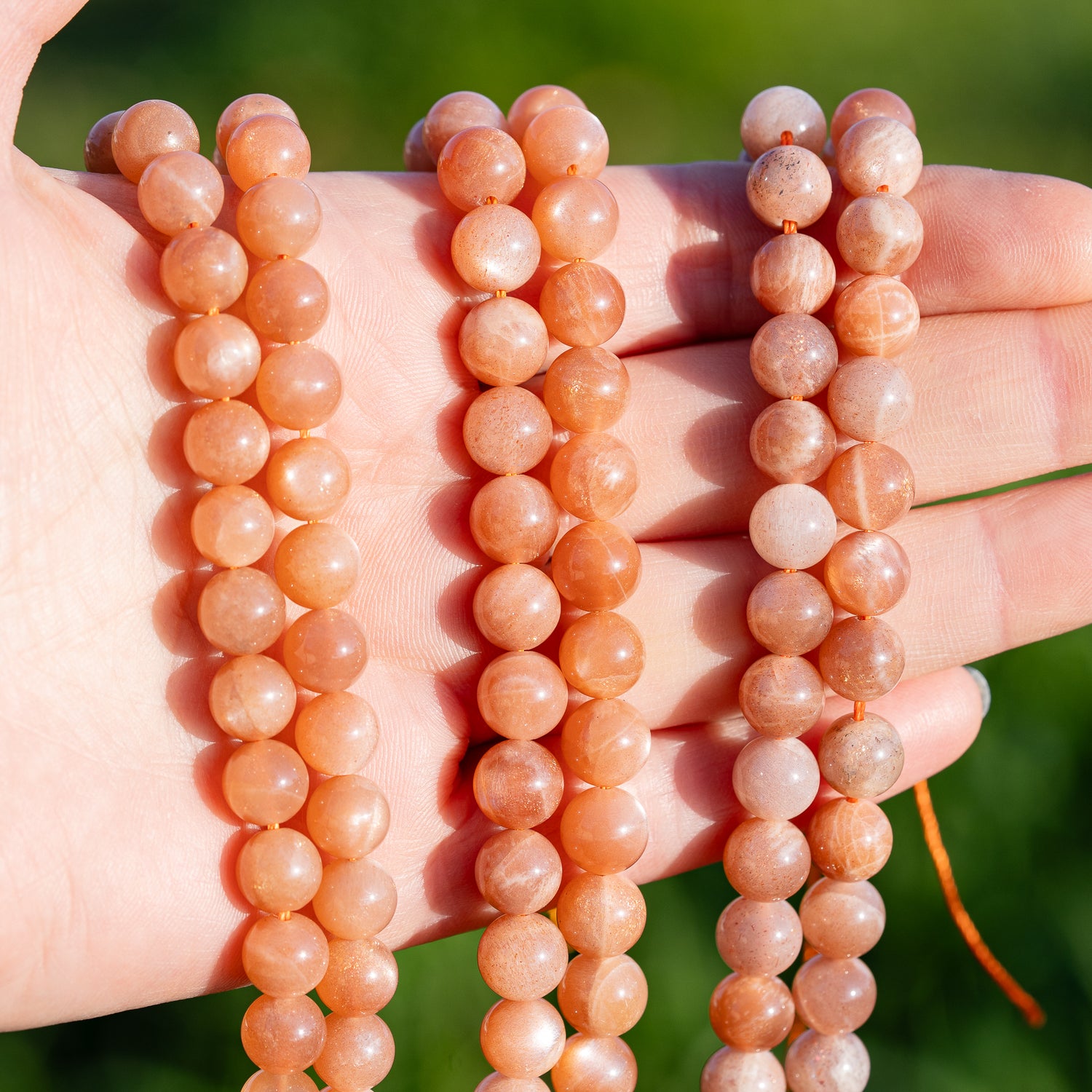 Perles rondes lisses de Pierre de soleil de 6/8 mm ( par rang ou 1/2 rang au choix )