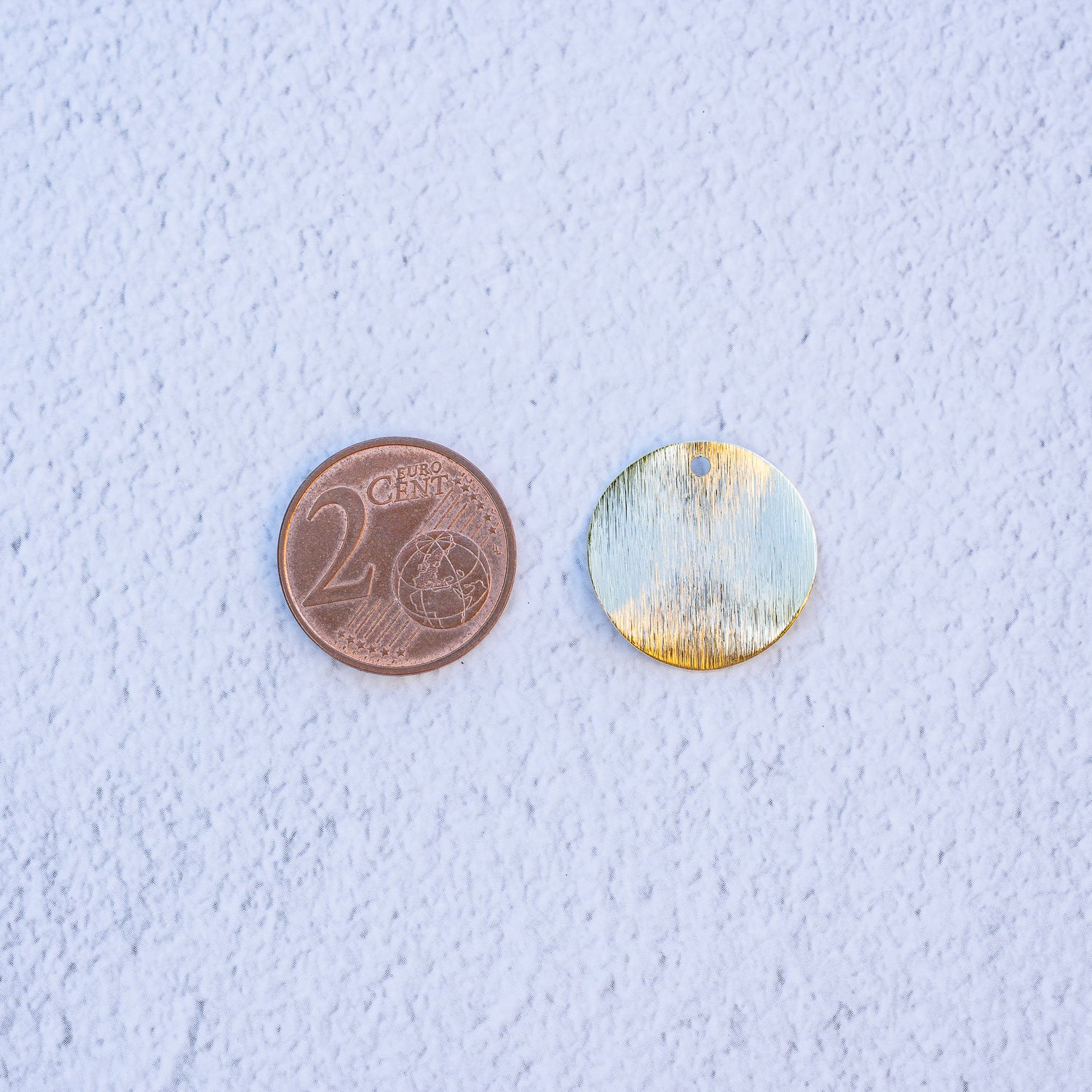 Médailles striées torsadées en laiton plaqué or 24k de 18 mm ( à l&