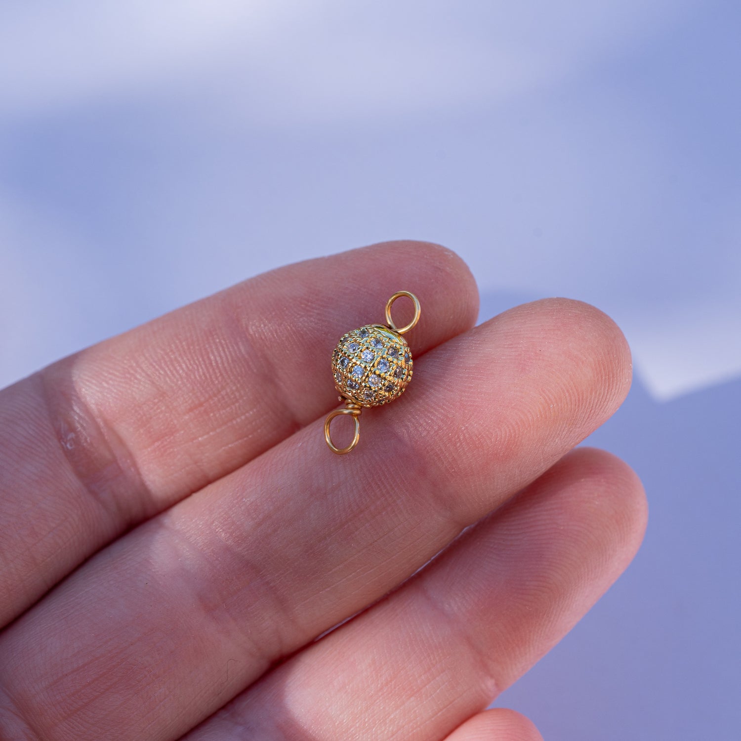 Connecteur perle ronde en laiton plaqué or 18 k et zirconium de 20 mm ( à l&
