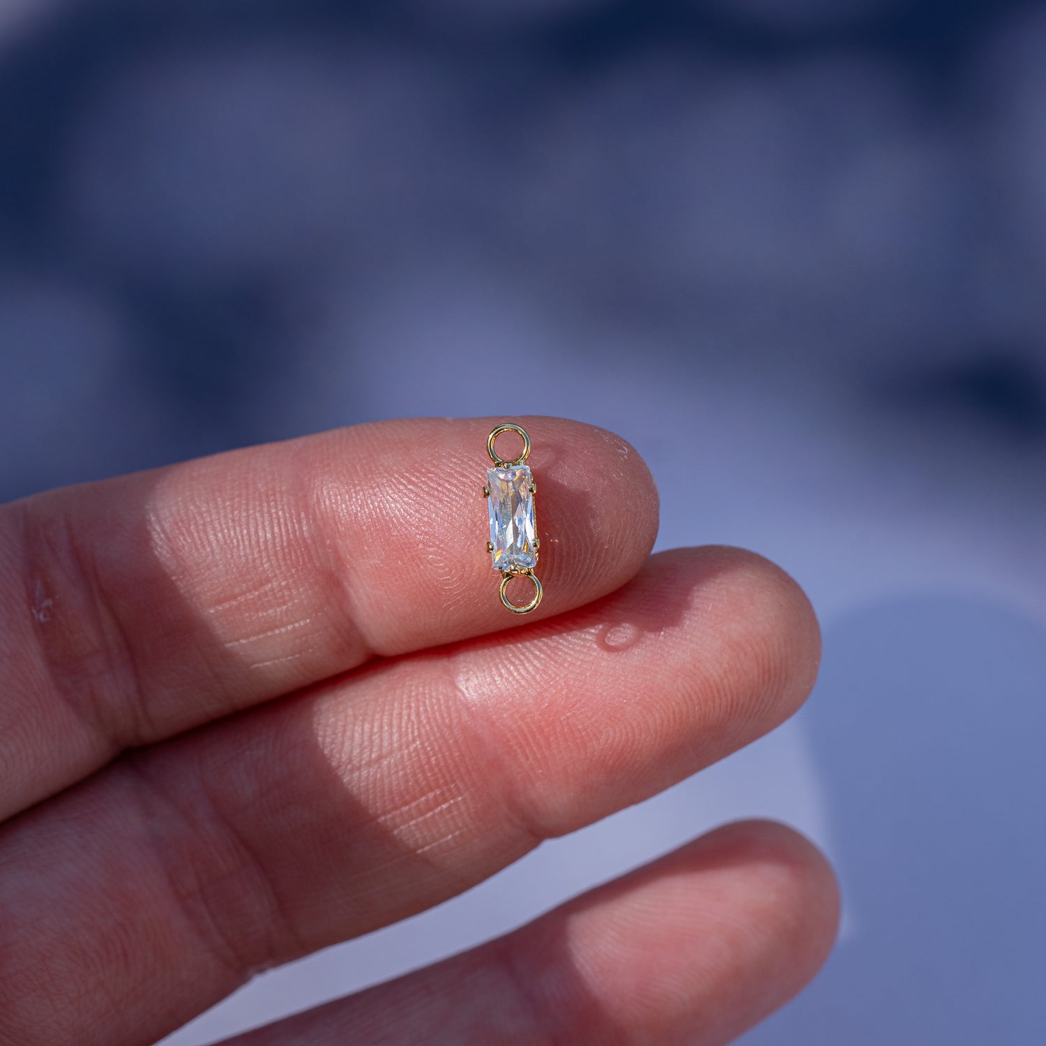 Connecteur rectangle en laiton plaqué or 18 k et zirconium de 13 mm ( à l&