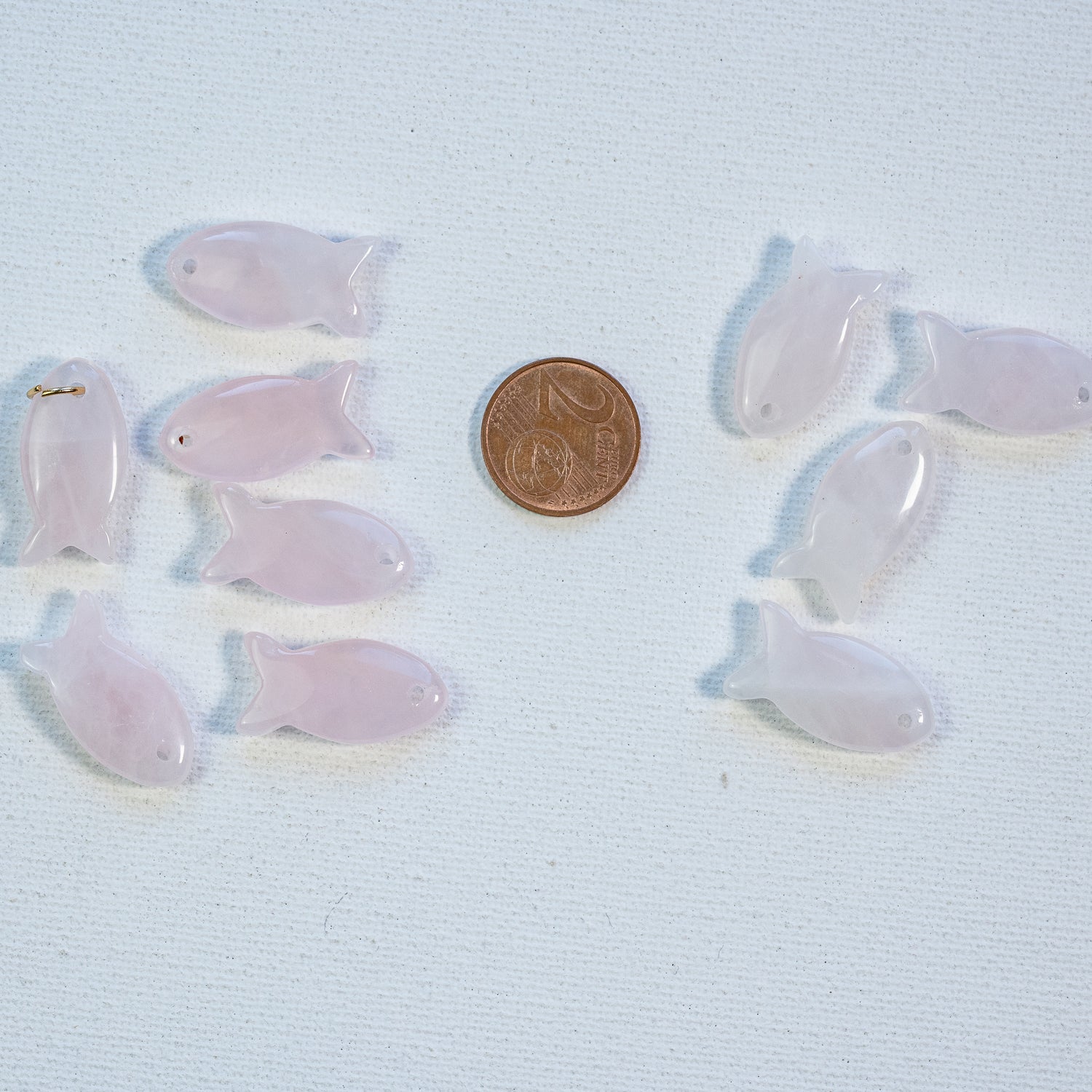 Pendentif poissons en Quartz rose avec anneau en inox plaqué or de 25 mm ( à l&