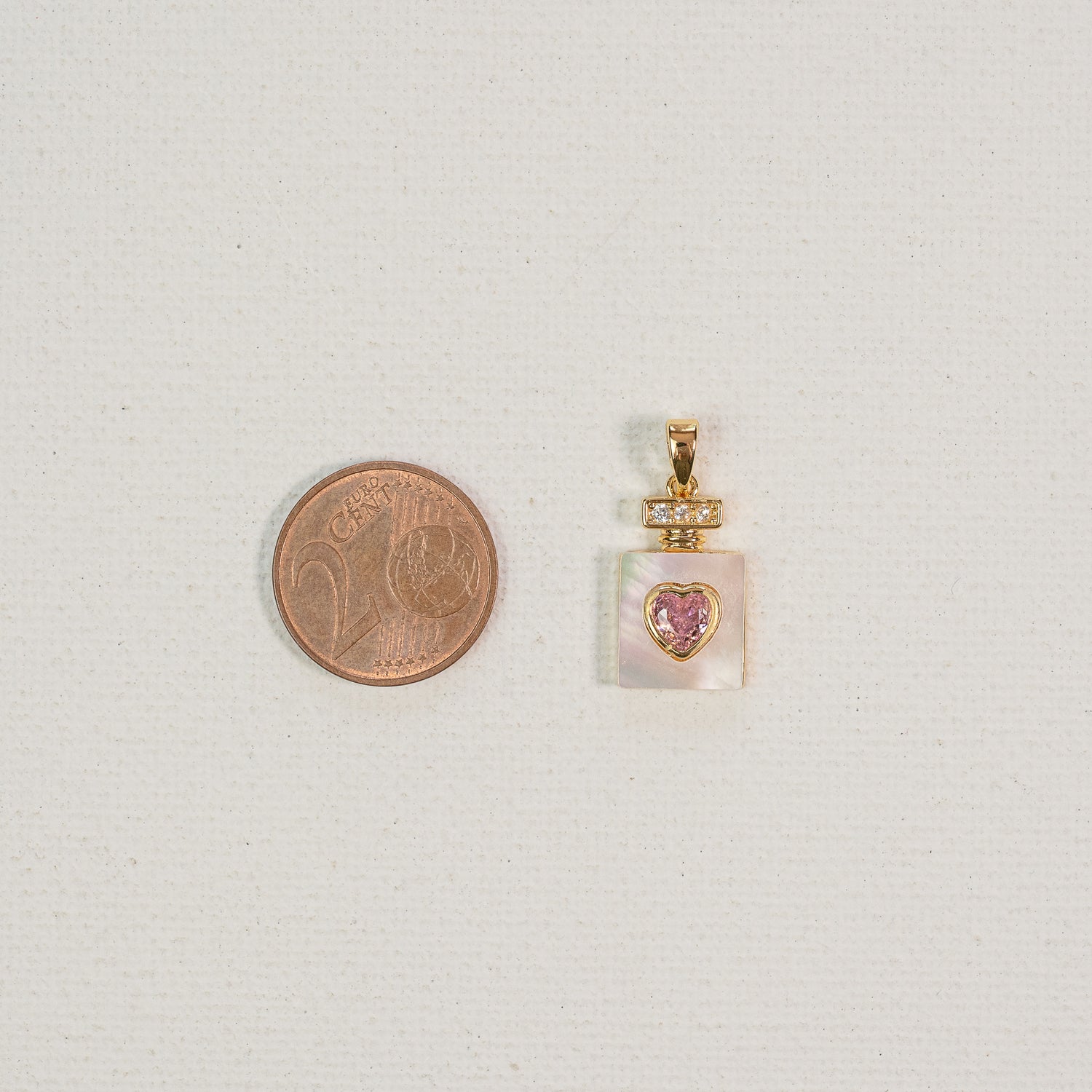 Breloques rectangle/flacon en nacre, laiton plaqué or 18k et ♡ zirconium rose de 18 mm ( à l&