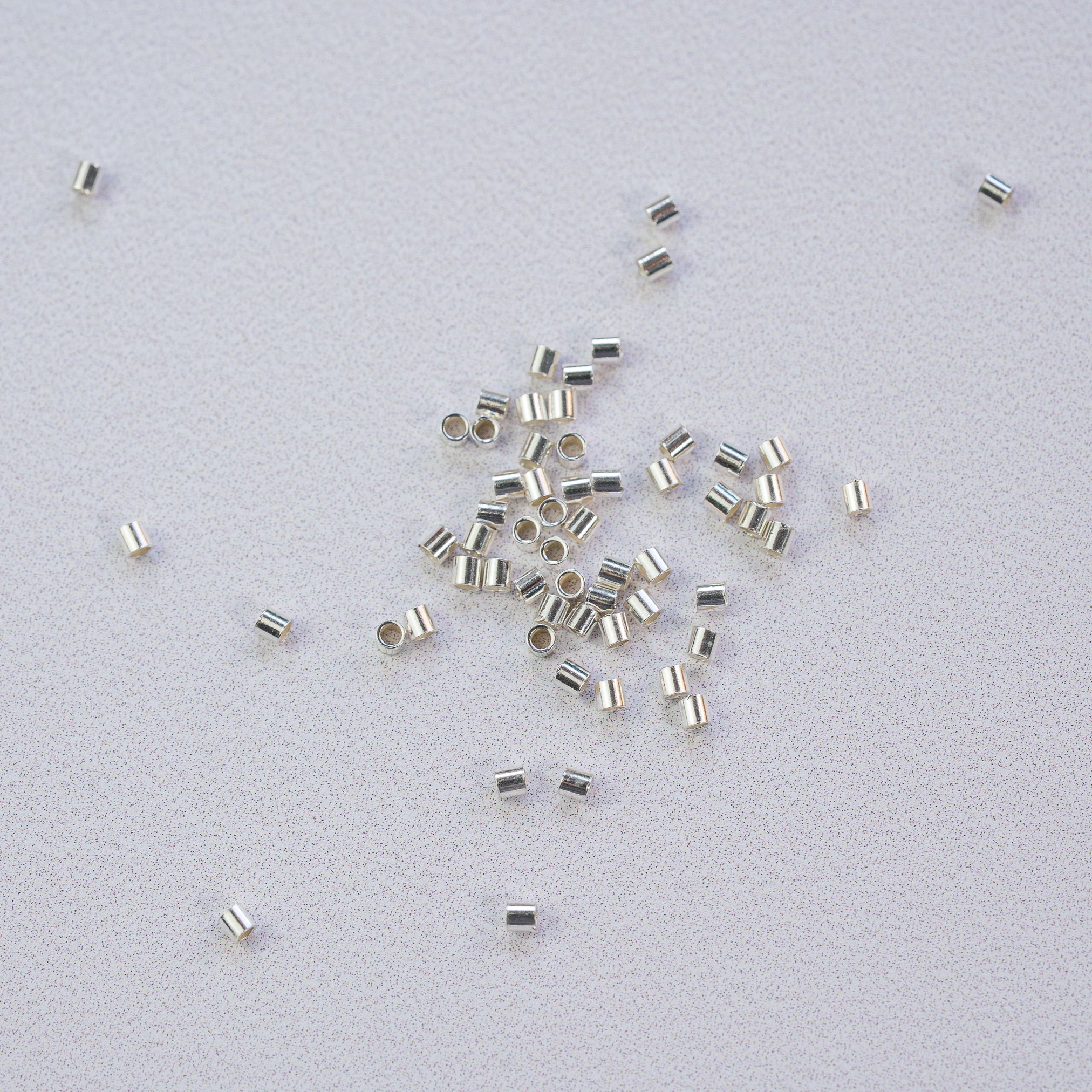 Perles à écraser/sertir en argent 925 de 1,4 x 1,4 mm ( lot de 2 )