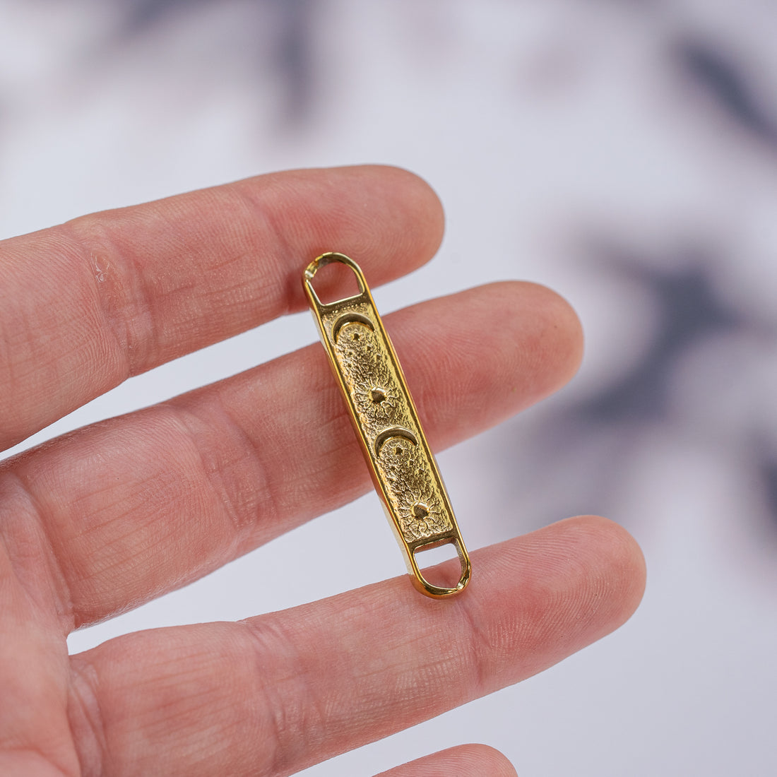 Connecteur rectangle lune/soleil en acier inox plaqué or 18k de 42 mm ( à l&