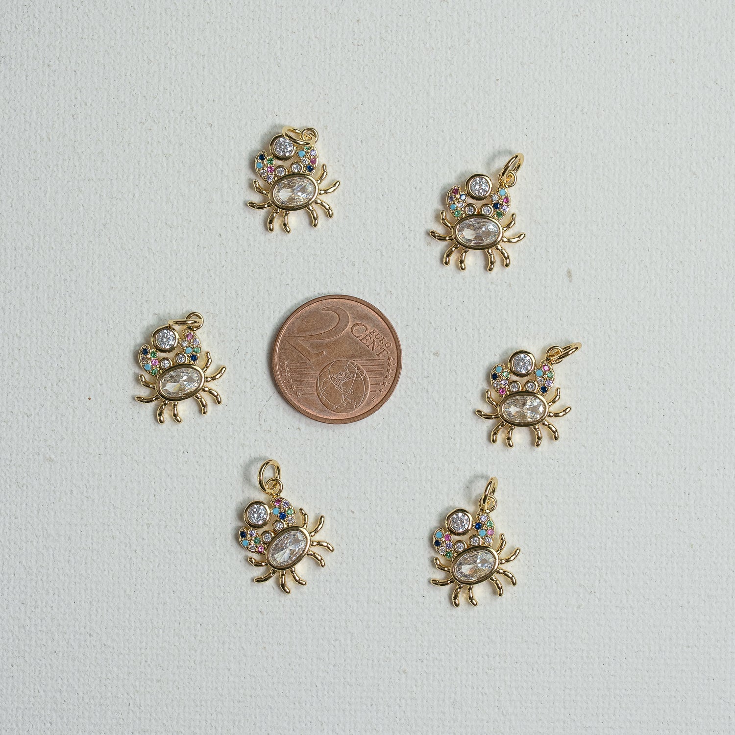 Breloques crabes en laiton plaqué or 18k et zirconium de 18 mm ( à l&