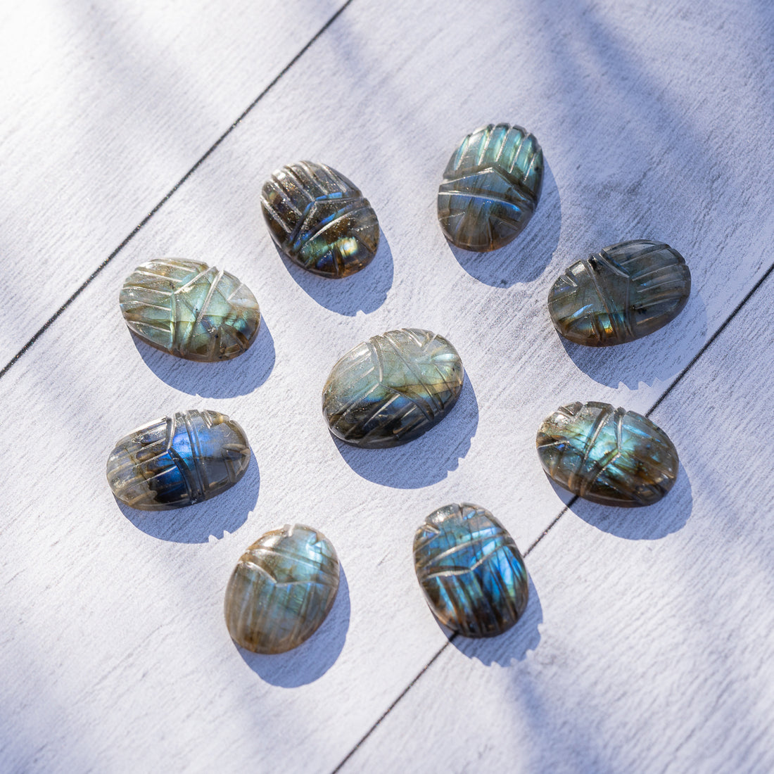 Les &quot; Nidhih &quot; scarabée en Labradorite de 2,5 cm perçage au choix ( à l&