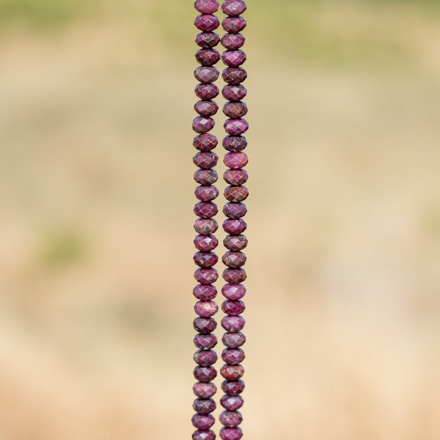 Perles rondelles facettes de Rubis de 6 x 4 mm ( lot de 6 perles )