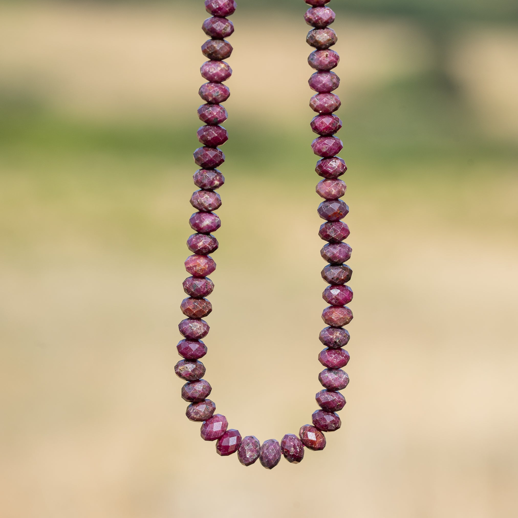 Perles rondelles facettes de Rubis de 6 x 4 mm ( lot de 6 perles )
