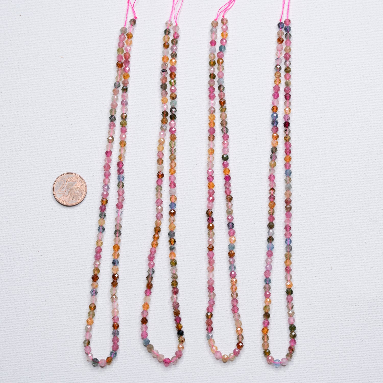 Perles rondes facettes de Tourmaline multicolore de 4 mm ( rang de env 100 perles )