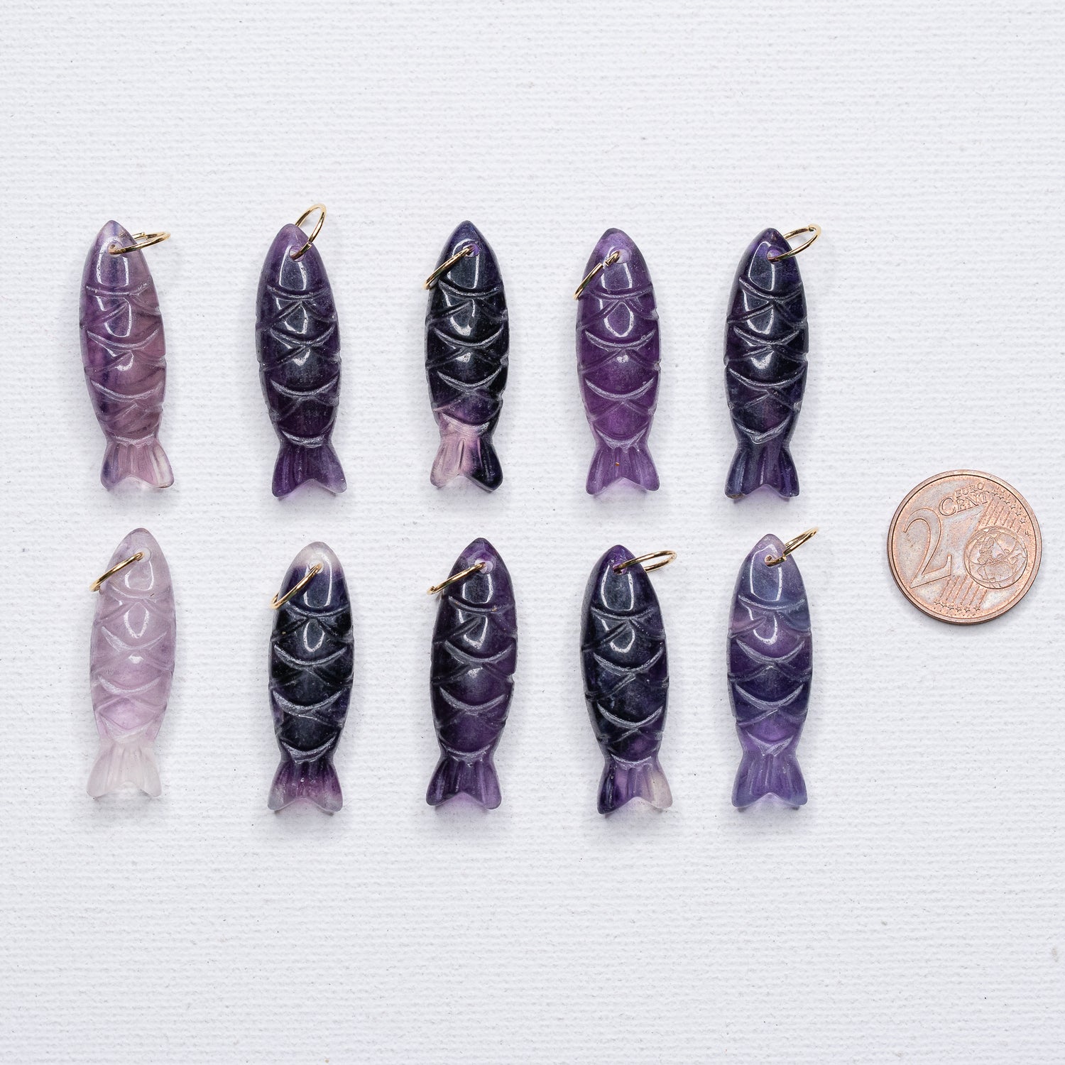 Pendentif poissons en Fluorite violette avec anneau en inox de 34 mm ( à l&