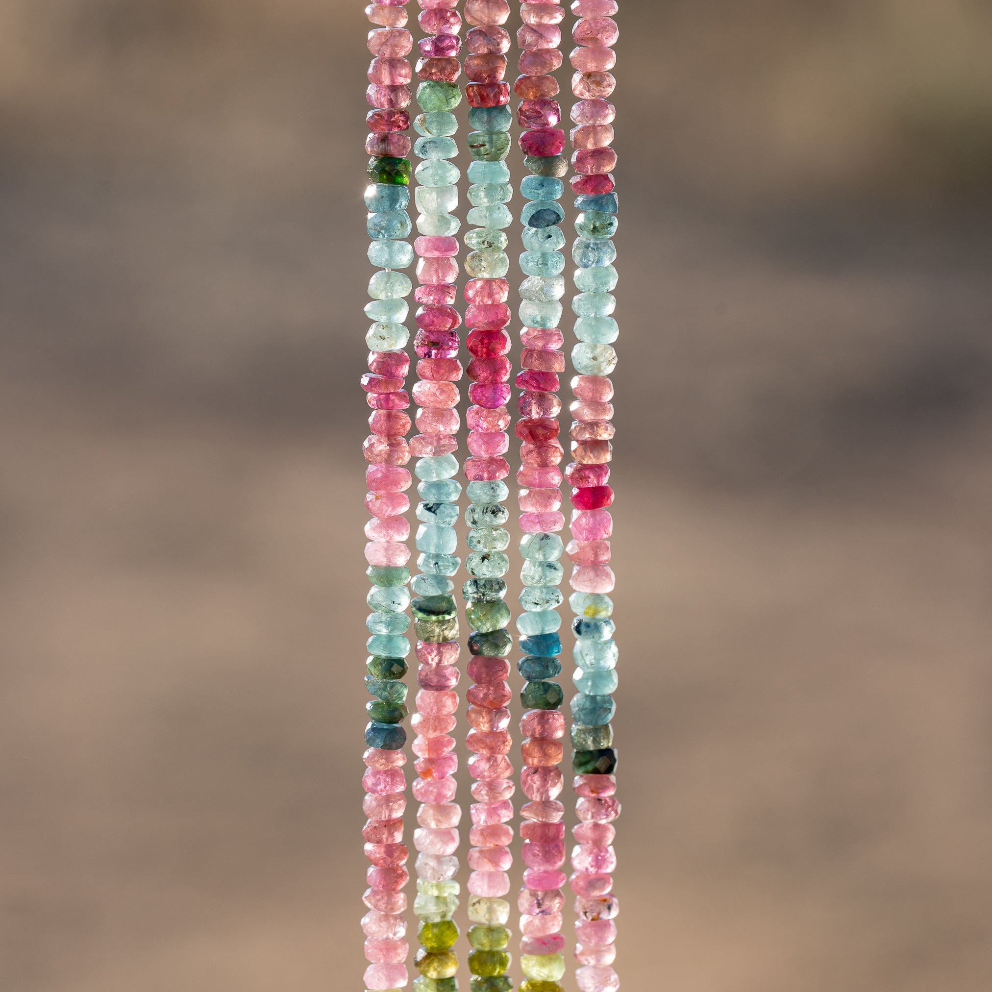 Rangs de 33/34 cm de perles rondelles facettes de Tourmaline multicolore de env 4 x 1,5/2,5 mm(Copie)