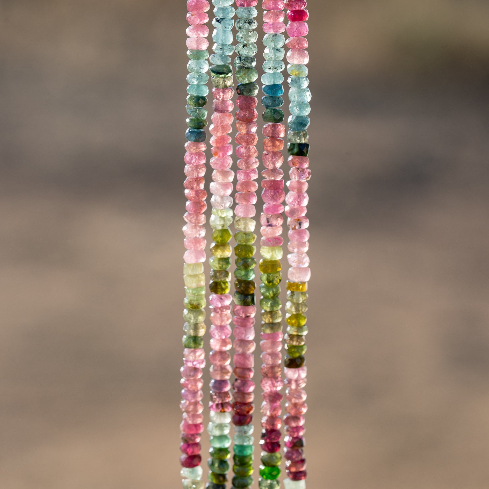 Rangs de 33/34 cm de perles rondelles facettes de Tourmaline multicolore de env 4 x 1,5/2,5 mm(Copie)