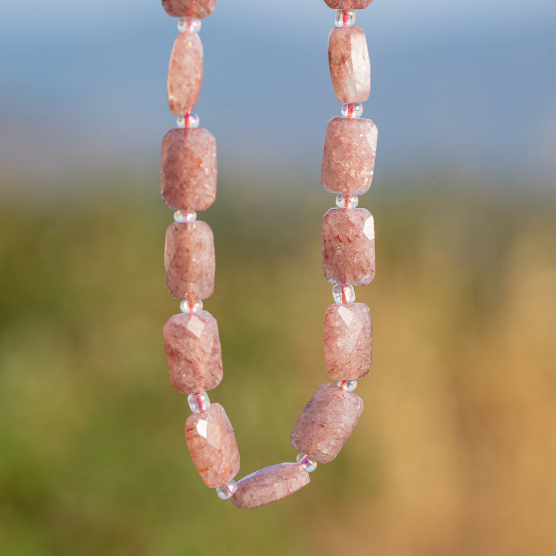 Perles rectangles facettes de Quartz fraise de env 11,5 mm ( lot de 2 perles )