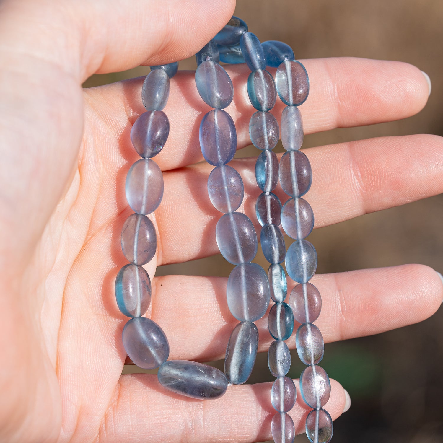 Perles ovales lisses de Fluorite bleue de 8,5 à 15,5 mm ( lot de 2 perles )