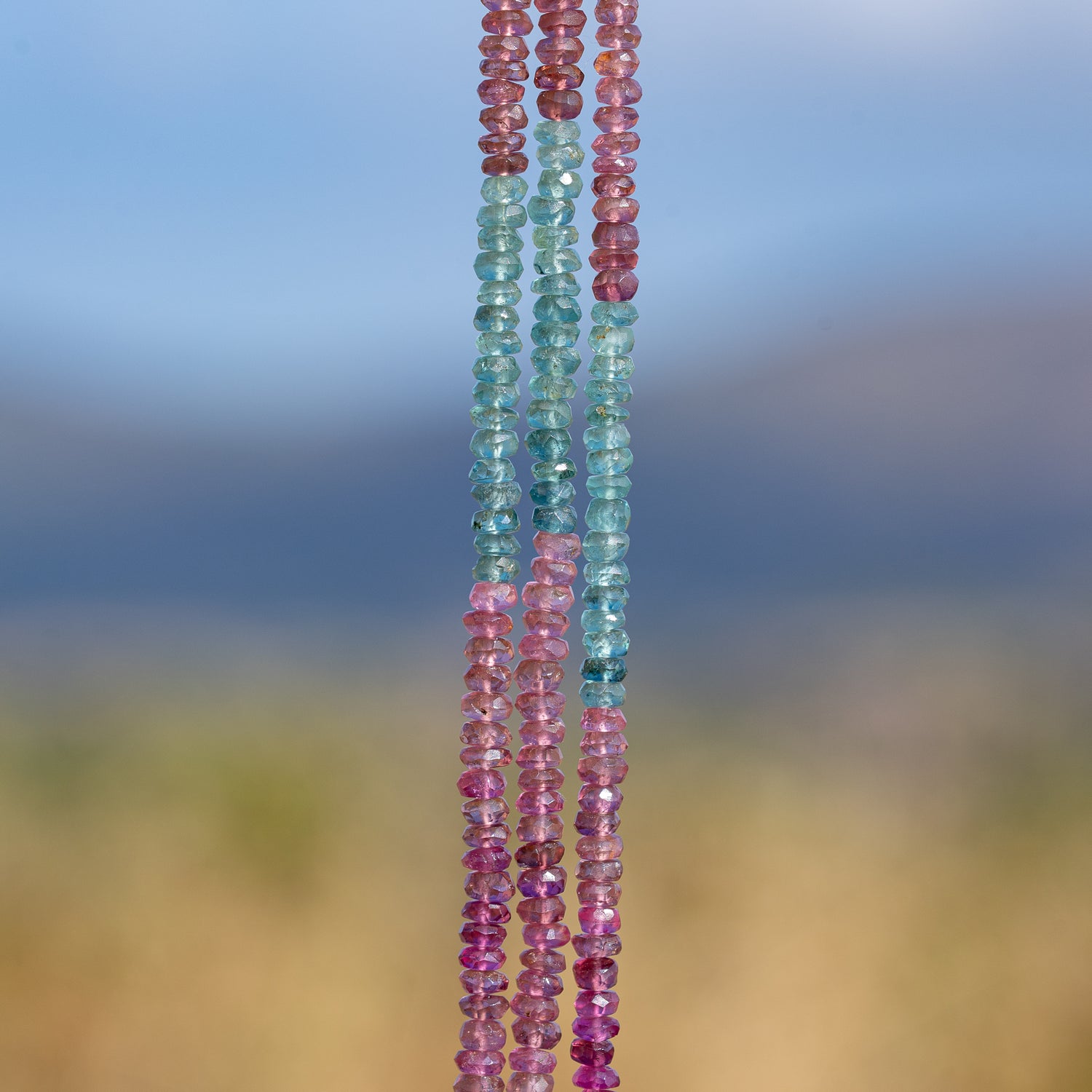 Perles rondelles facettes de Tourmaline rose et bleue de env 3,5 mm ( lot de 6 perles )