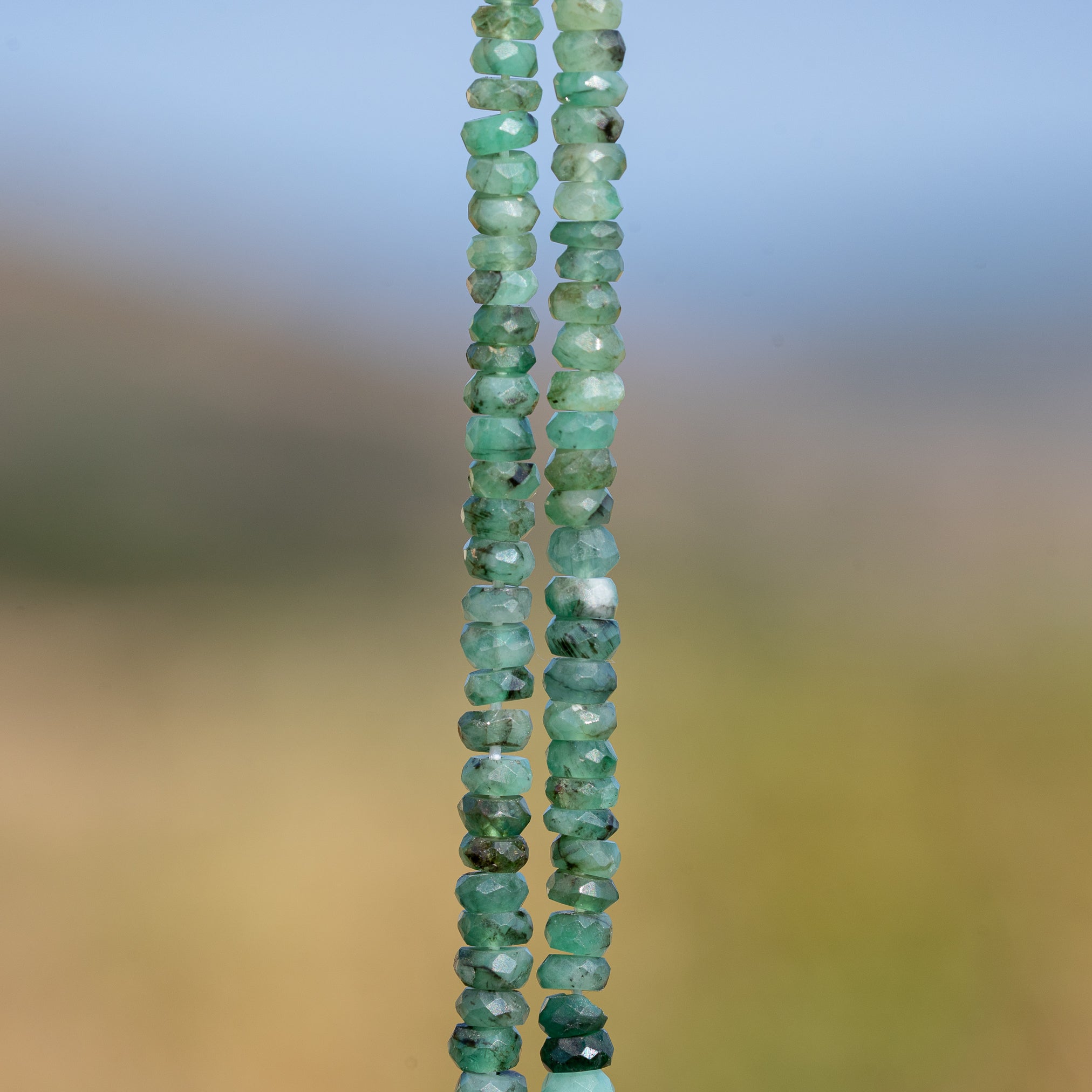 Perles rondelles facettes en Émeraude de env 3,5 mm ( lot de 8 perles )