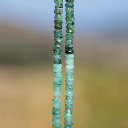 Perles rondelles facettes en Émeraude de env 3,5 mm ( lot de 8 perles )