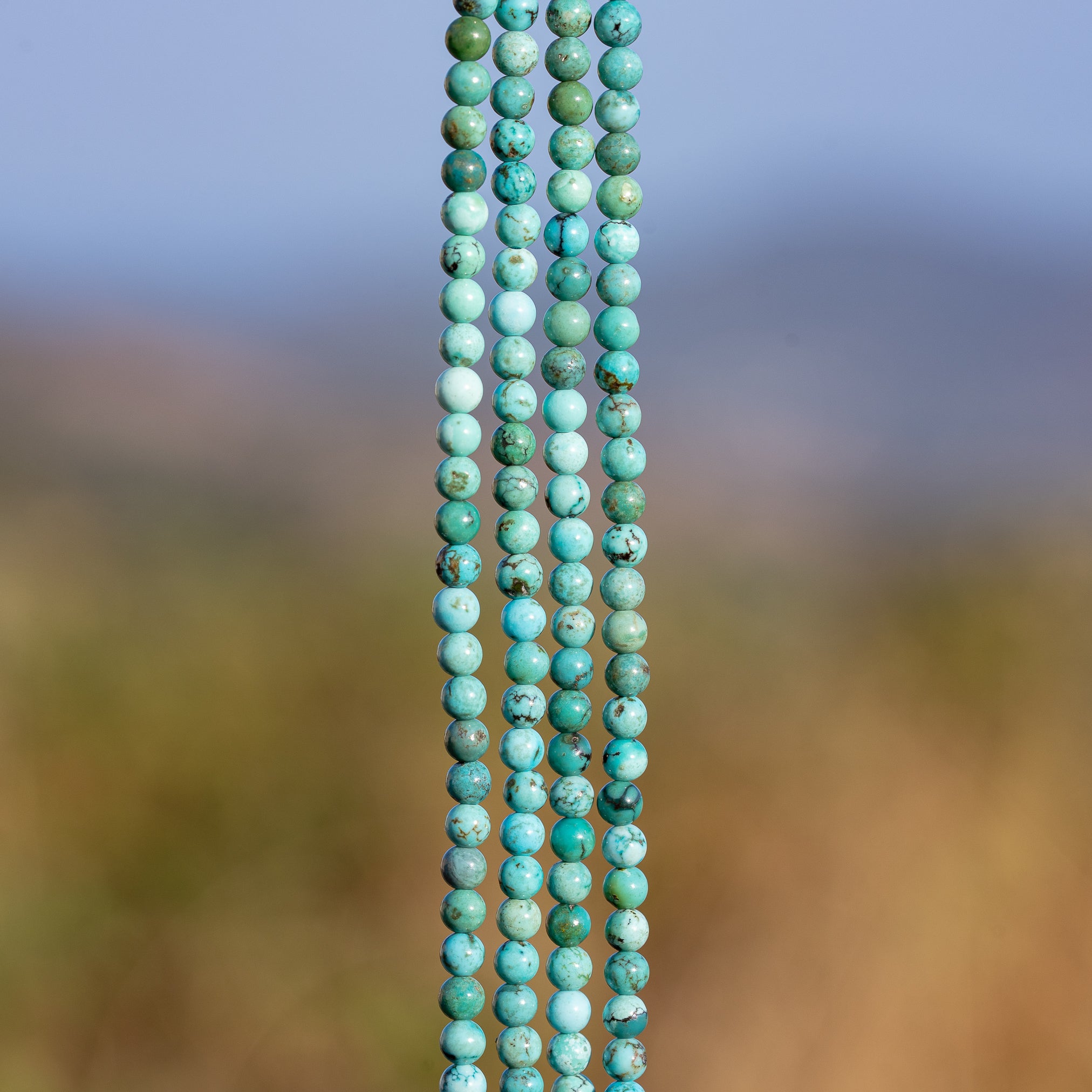Perles rondes lisses de Turquoise de Hubei de 3,5 mm ( 1/2 rang de env 56 perles )