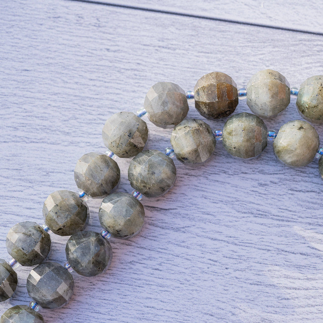 Perles lanternes facettes de Labradorite de 13 x 11 mm ( lot de 2 perles )