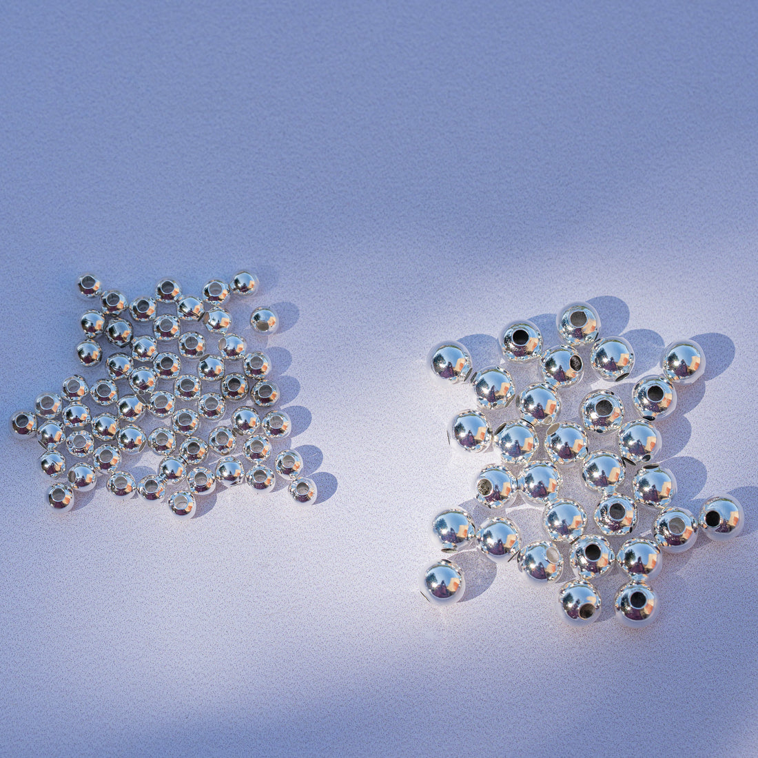 Perles rondes lisses en laiton plaqué argent 925 de 4 ou 6 mm ( lot de 6 perles )