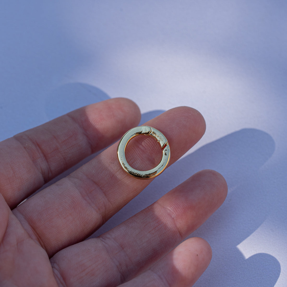 Fermoir à ressort rond en laiton plaqué or 18k de 17,5 mm ( à l&