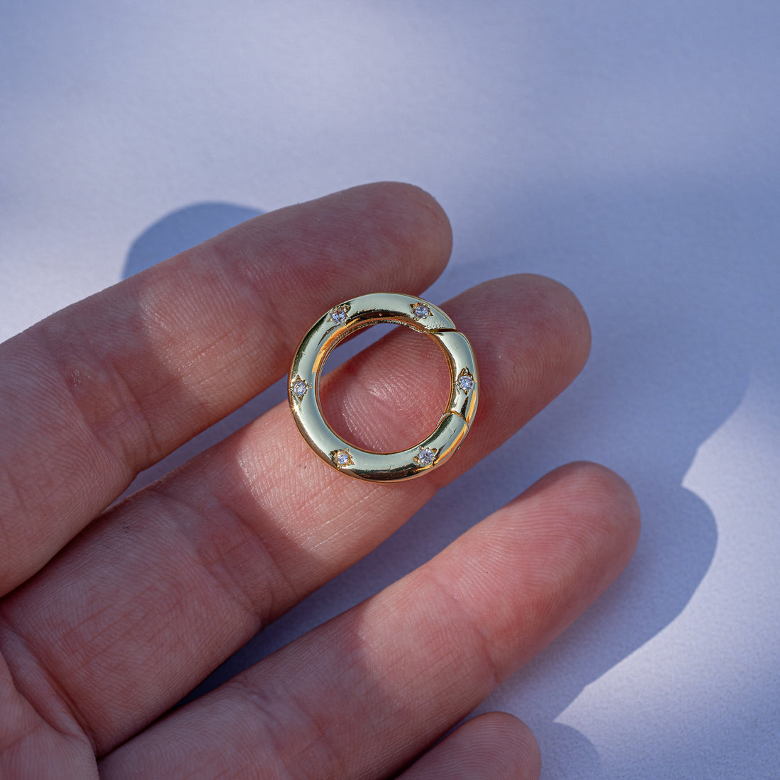 Fermoir à ressort rond en laiton plaqué or 18k et zirconium de 20,5 mm ( à l&