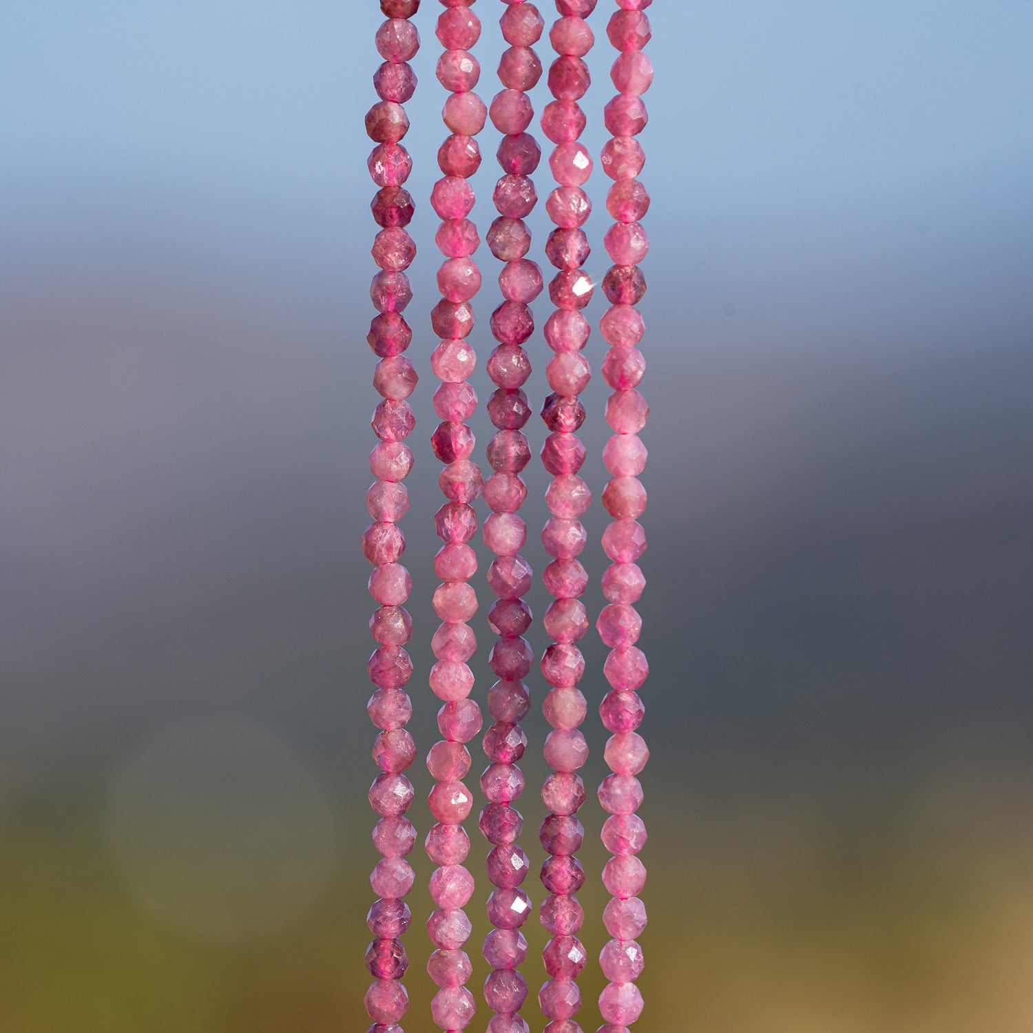 Perles rondes facettes de Tourmaline rose de 2,5 mm ( rang de env 166 perles )