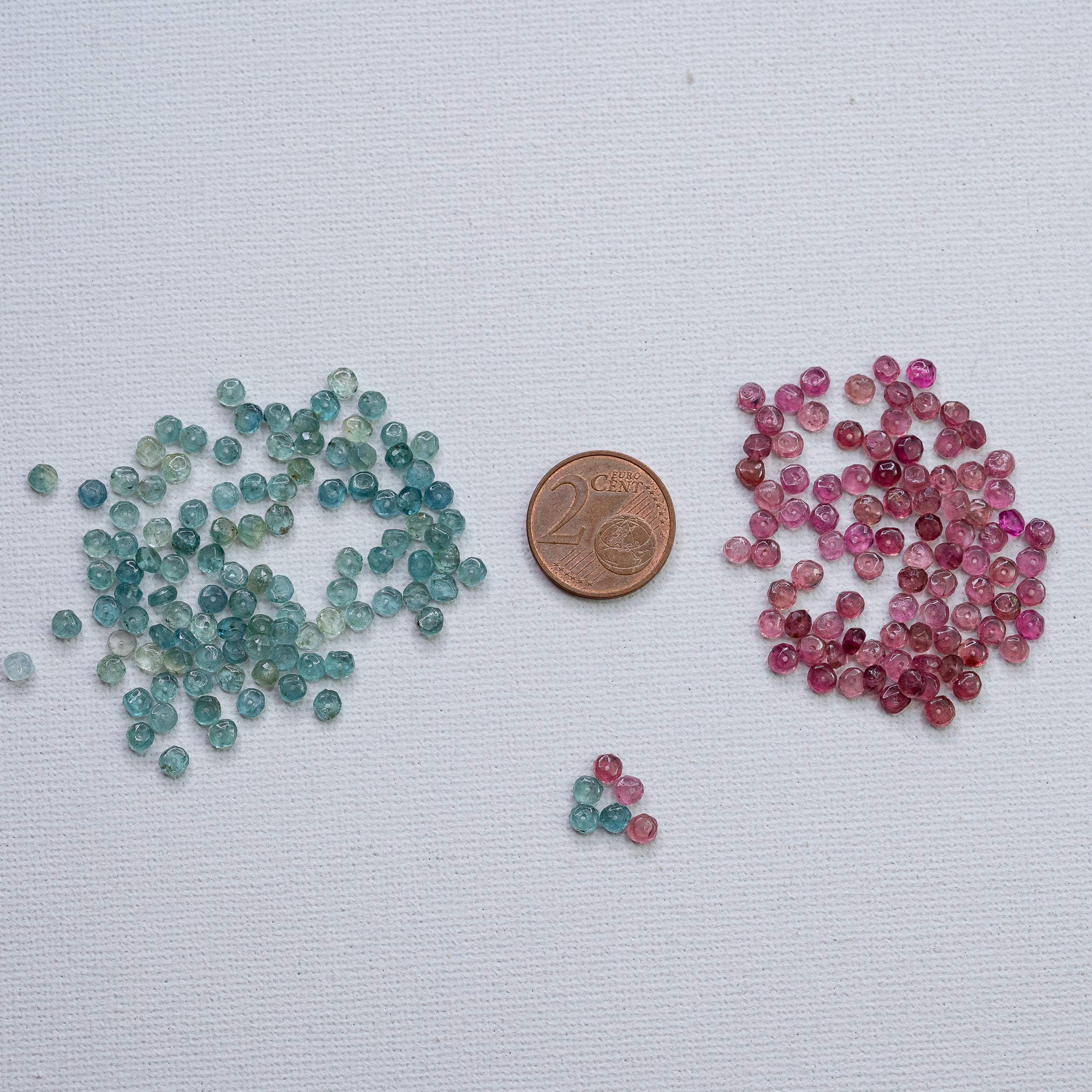 Perles rondelles facettes de Tourmaline rose et bleue de env 3,5 mm ( lot de 6 perles )