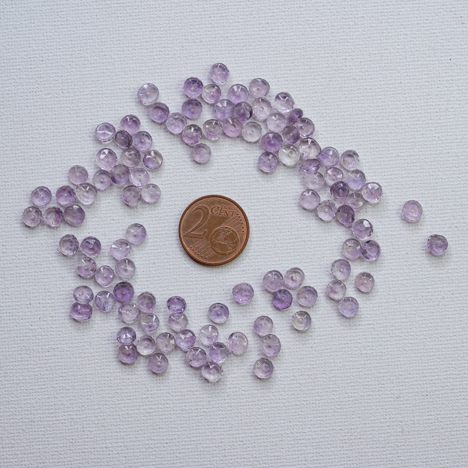 Perles rondelles facettes en Améthyste lilas de env 5/5,5 mm ( lot de 4 perles )