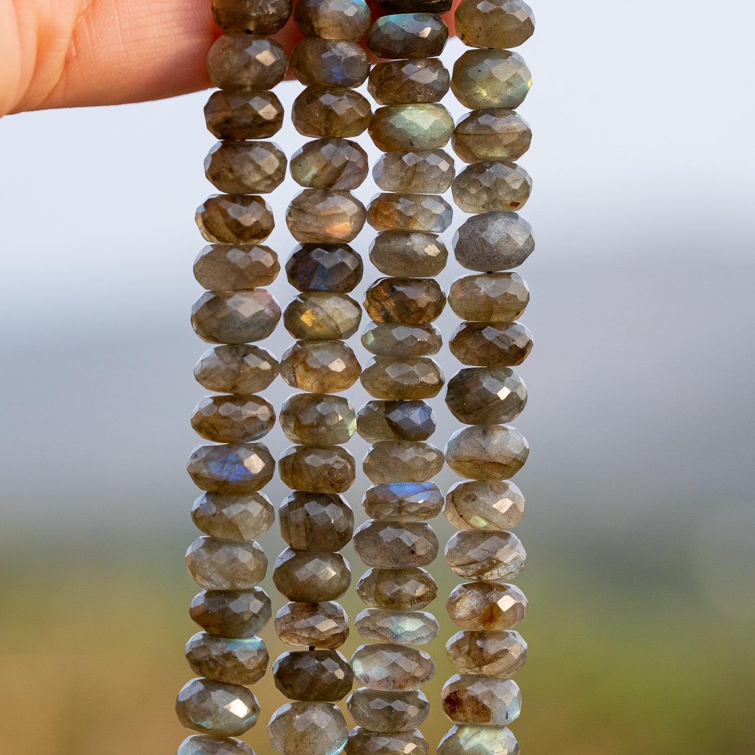 Perles rondelles facettes de Labradorite de 9/10 mm ( lot de 2 perles )