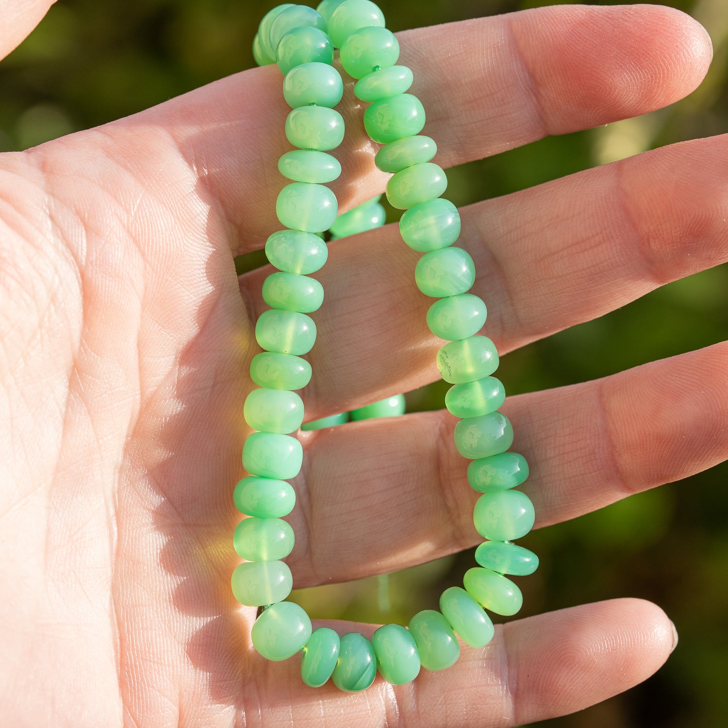 Perles rondelles lisses AA de Chrysoprase de 7/8 mm ( fil de 30 ou 33 cm de long )
