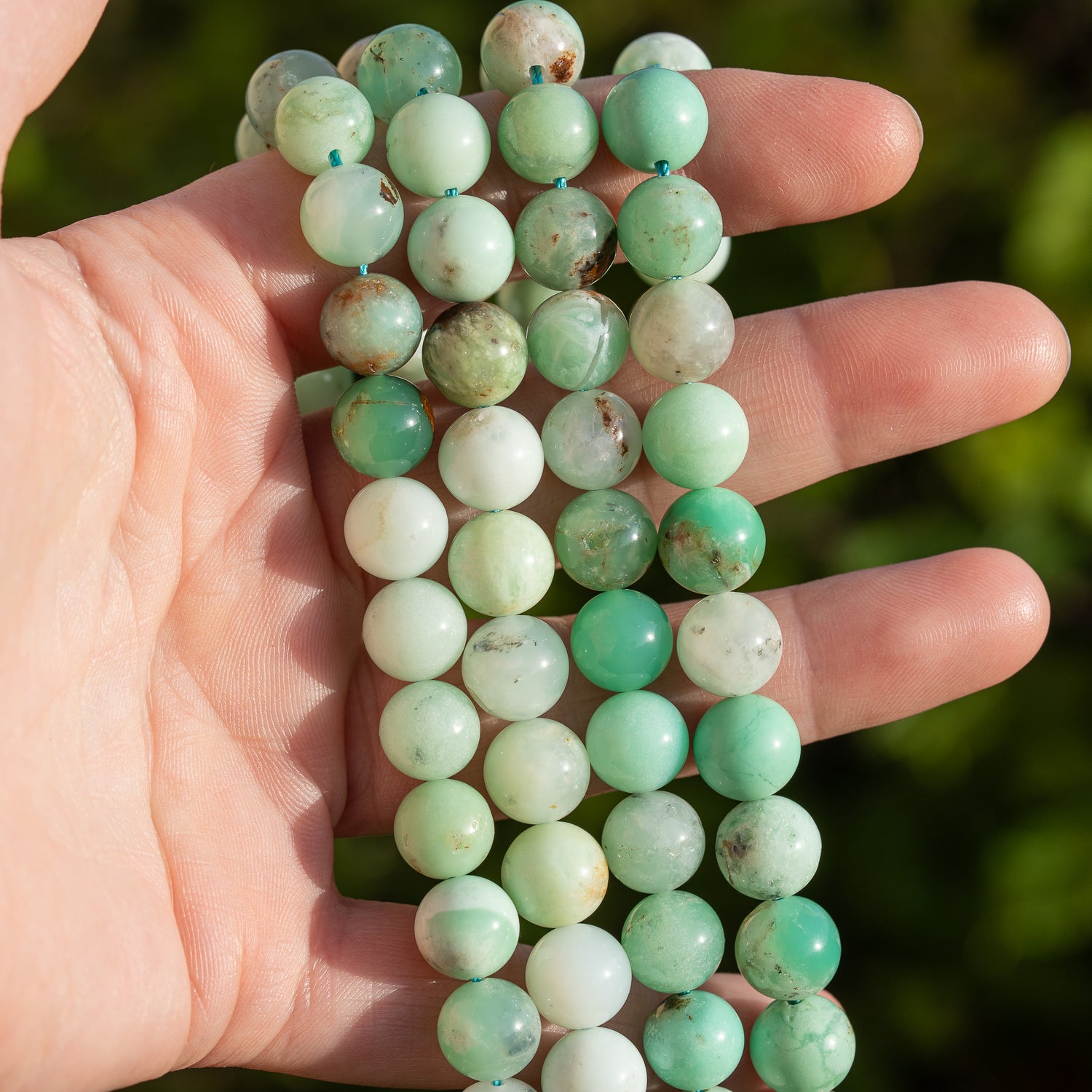 Perles rondes lisses de Chrysoprase de 10 mm ( 1/2 rang de env 20 perles )