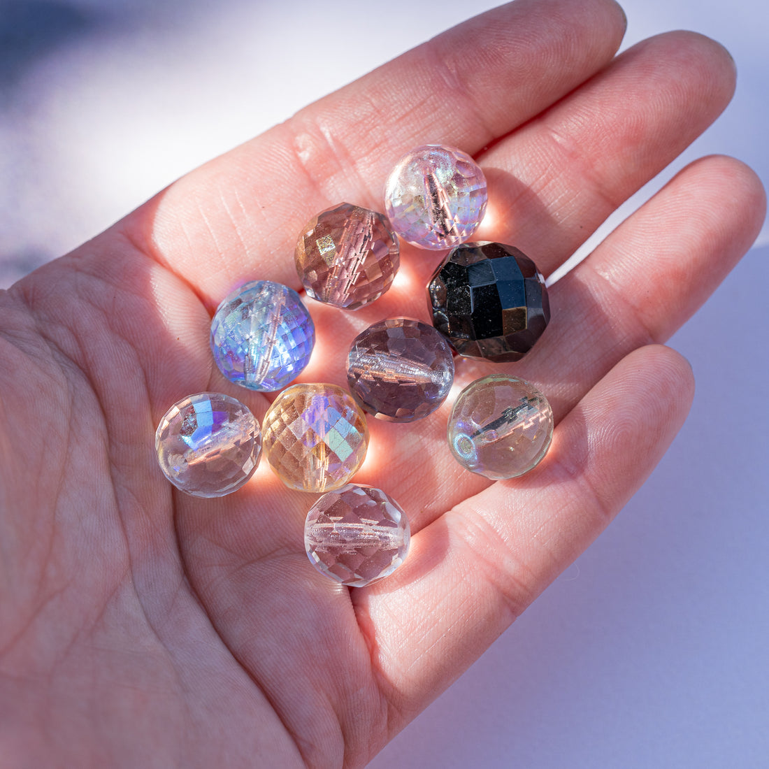 Perles rondes facettes en verre Tchèque couleur au choix de 13,5 mm ( à l&