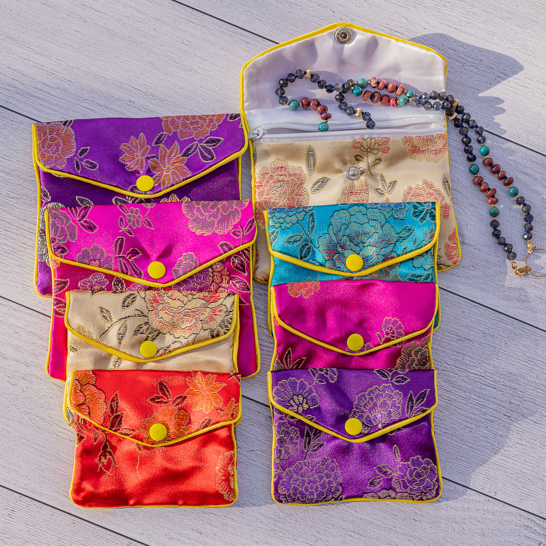 Pochettes pour bijoux en tissu couleur au choix de 8 ou 10 cm ( à l&