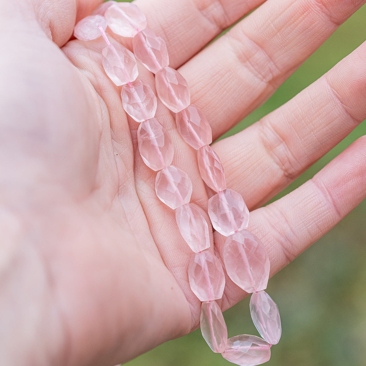 Perles pépites facettes de Quartz rose de 12 à 21 mm ( lot de perles ou fil complet )