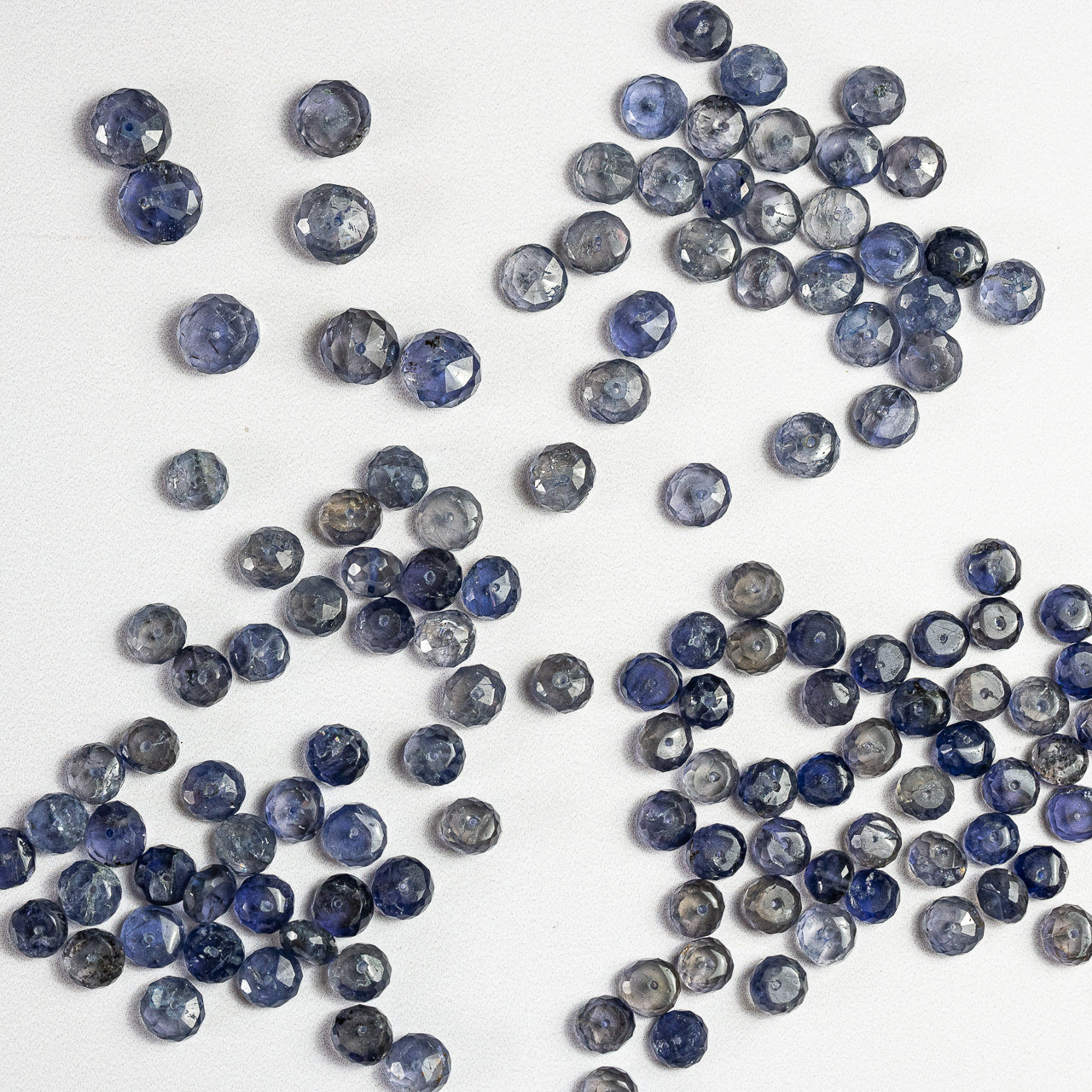 Perles rondelles facettes AA de Iolite de 6/9 mm ( lot de 2 perles )