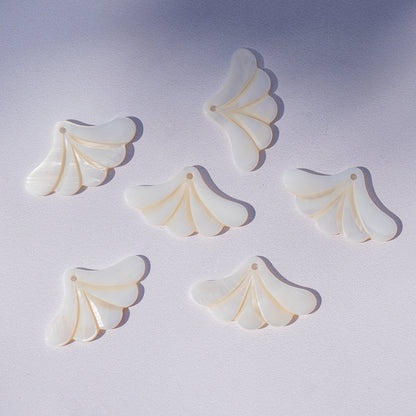 Breloques éventail/feuille en nacre de 23 x 37 mm ( à l&