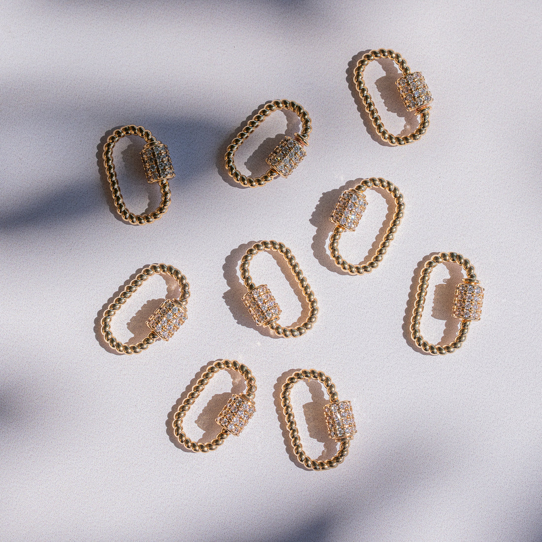 Fermoir mousqueton à vis torsadé en laiton plaqué or 18k et zirconium de 19 mm ( à l&