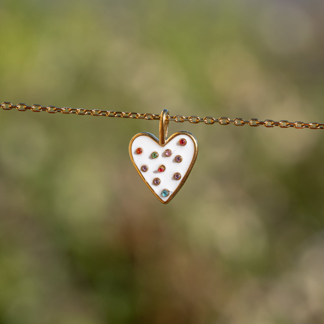 Breloques coeur émaillées en acier inox plaqué or 18K et zirconium de 20,5 mm ( à l&