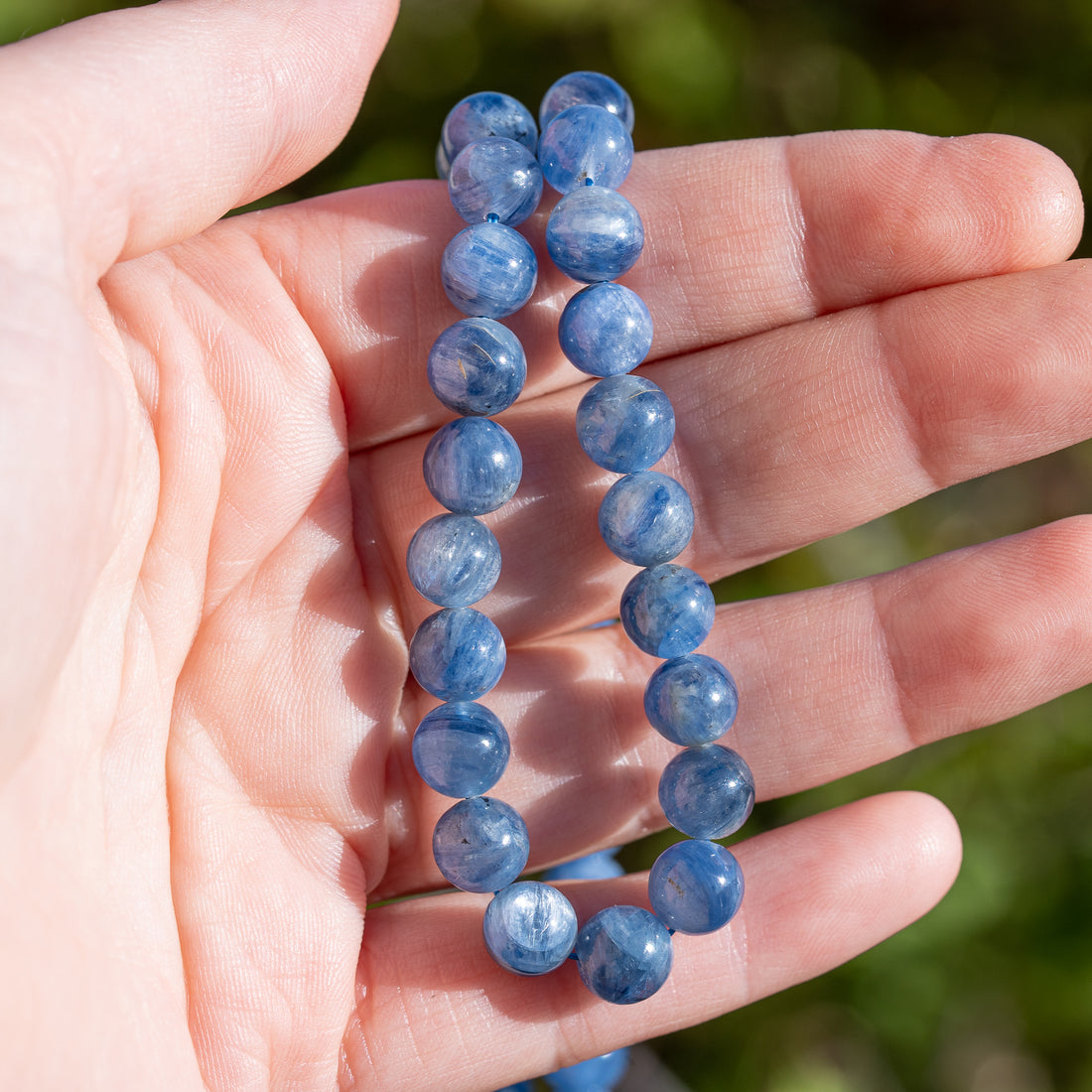 Perles rondes lisses de Cyanite bleue de 8,5 mm ( lot de 2 perles )
