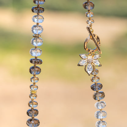 Breloques feuilles/fleurs en laiton plaqué or 14k et zirconium de 16,5 mm ( à l&
