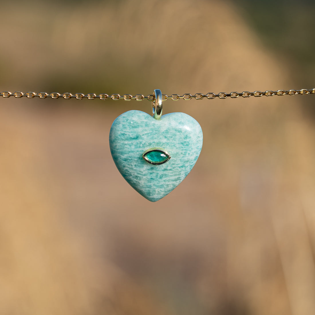 Pendentif coeur en Amazonite, laiton plaqué or 18k et zirconium de 31 mm ( à l&