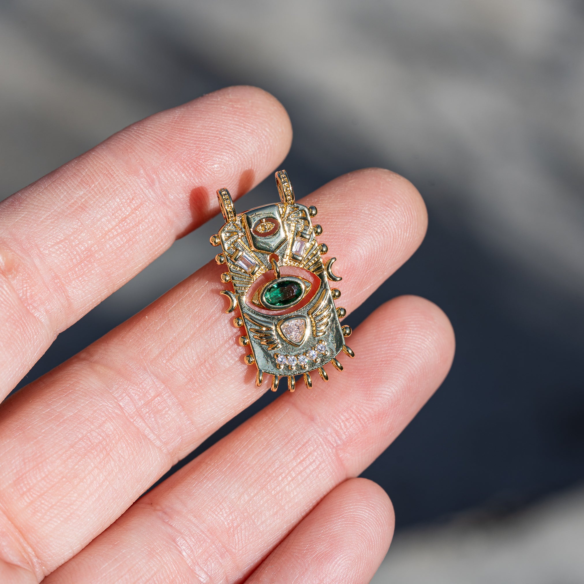 Breloques rectangle/oeil articulées en laiton plaqué or 18k et zirconium de 28 mm ( à l&