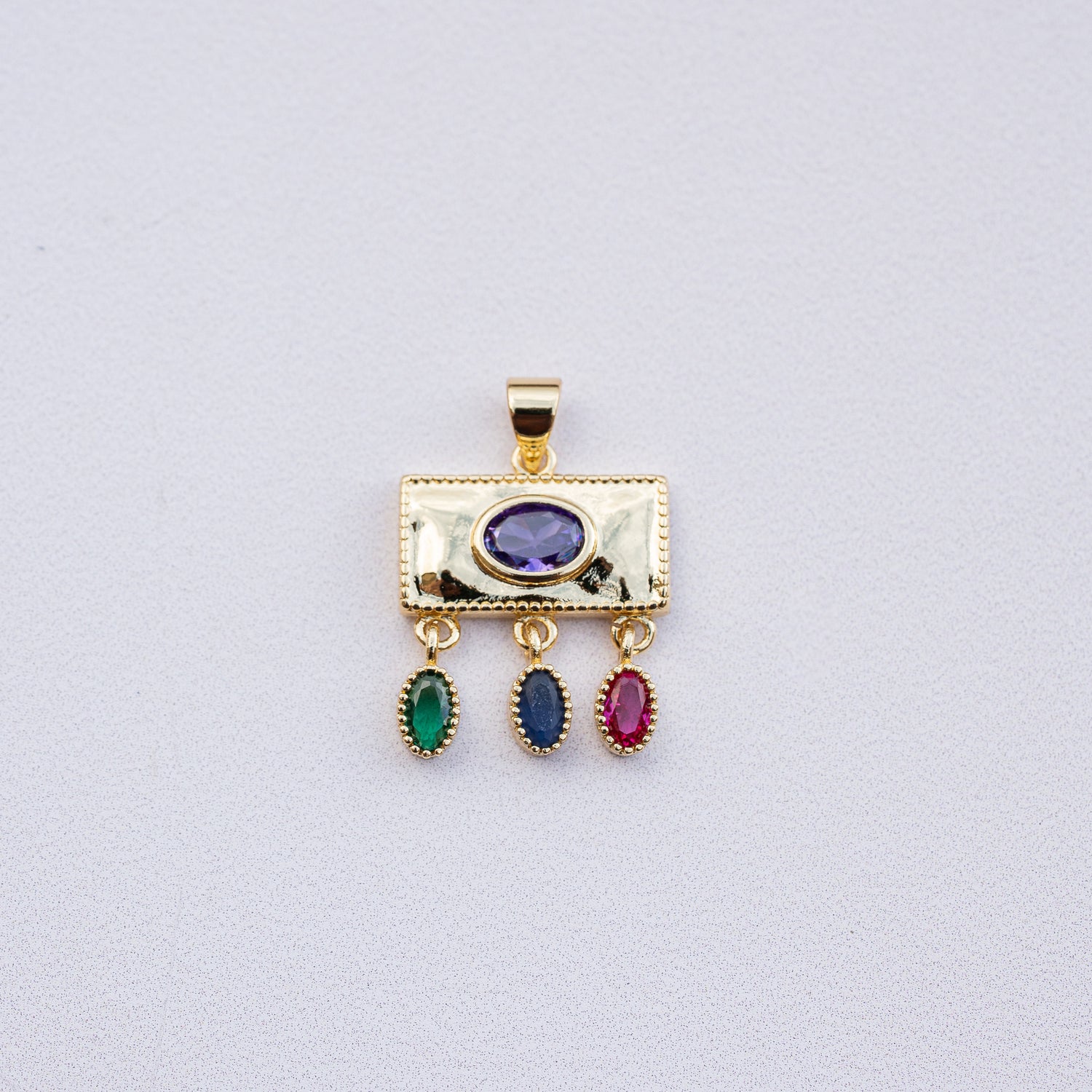 Breloques rectangle/oeil en laiton plaqué or 18k et zirconium colorés de 22 mm ( à l&
