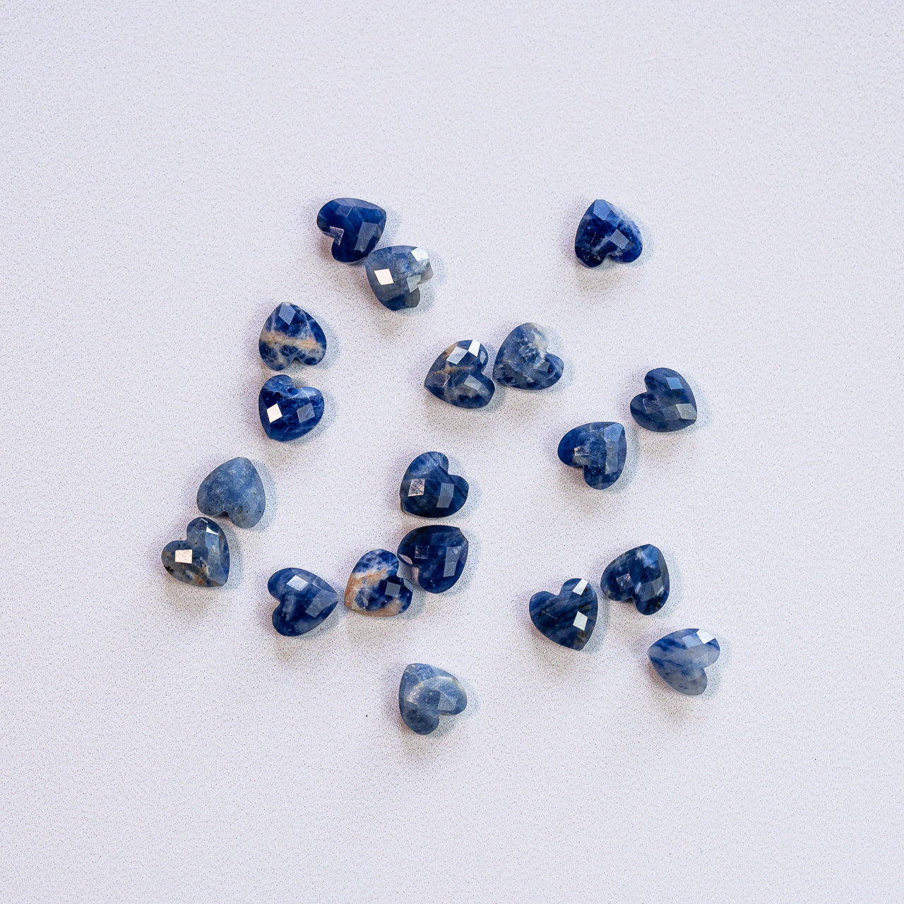 Perles ♡ facettes de Sodalite de 8 mm ( lot de 2 perles )